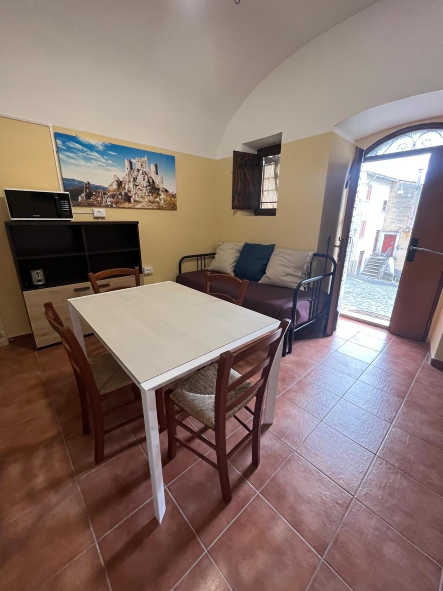 Da Sciuri Case Vacanza Barisciano Luaran gambar